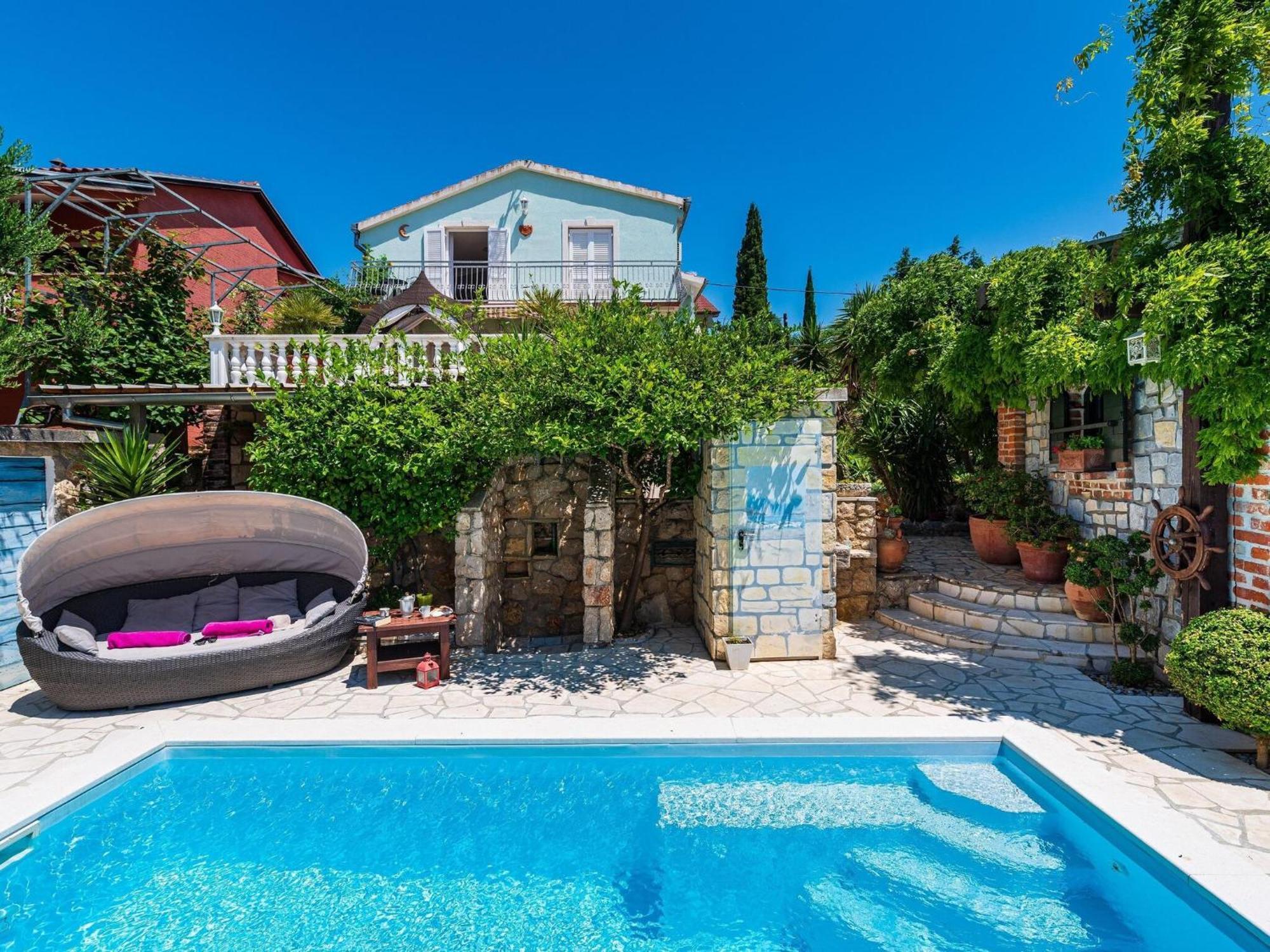 Beautiful Holiday Home With Private Pool, Nice Garden With Relax Area, Taverne Maslenica Zewnętrze zdjęcie