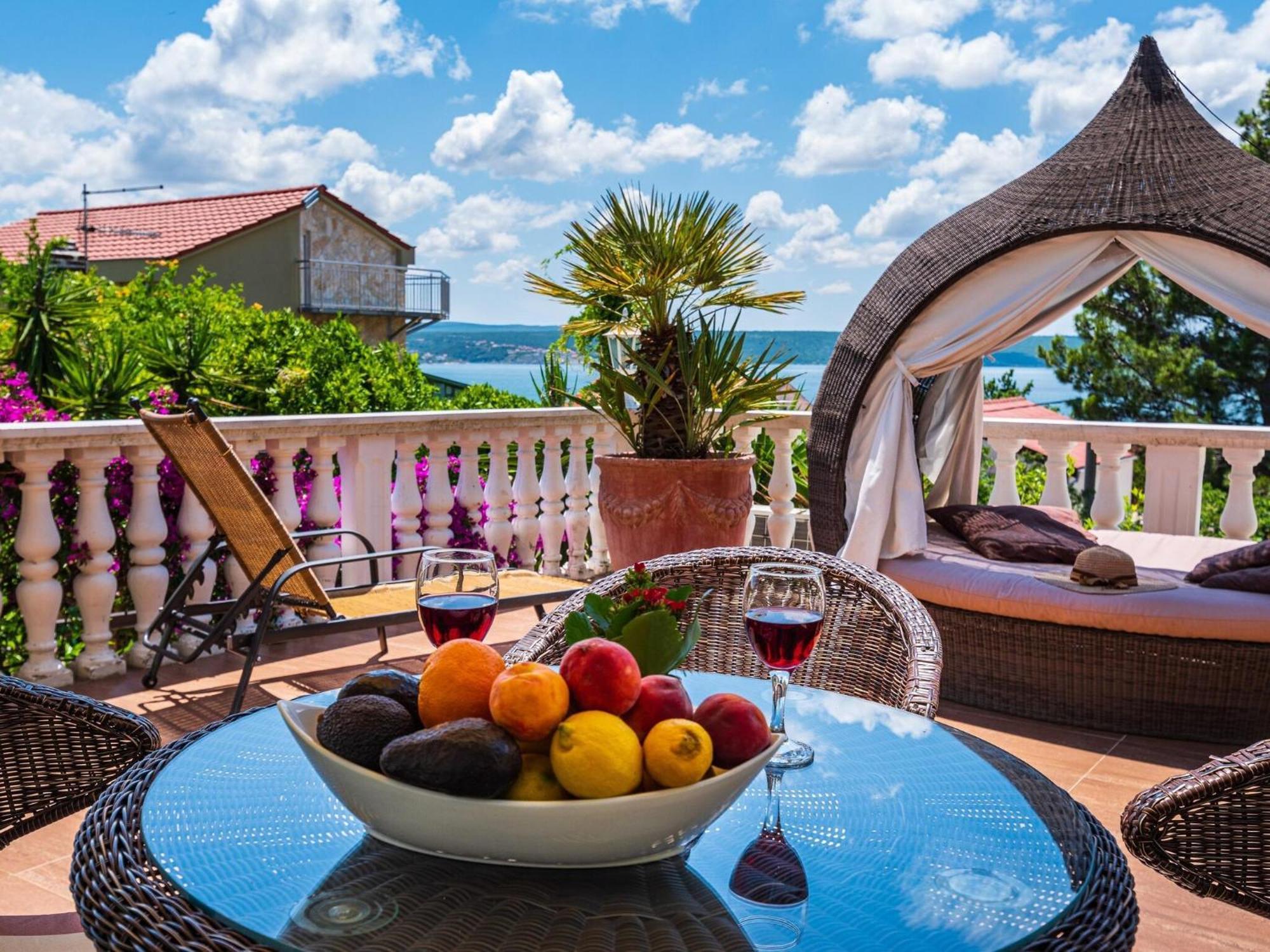 Beautiful Holiday Home With Private Pool, Nice Garden With Relax Area, Taverne Maslenica Zewnętrze zdjęcie
